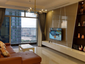 can ho Landmark 1 can 3 phong ngu dien tich 126m2 view Landmark 81 tang cao 05