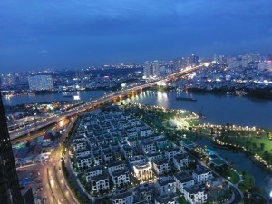 can ho Landmark 1 can 3 phong ngu dien tich 126m2 view Landmark 81 tang cao 09
