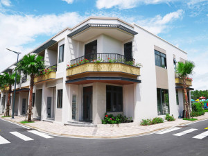 nha pho Taka Garden Riverside Homes Tan An Long An 6